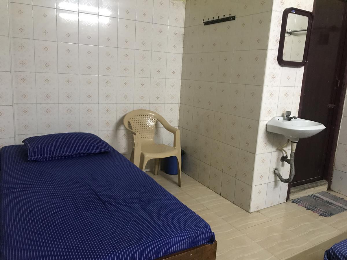 Merit Guest House Chennai Exterior foto