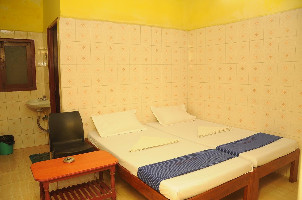 Merit Guest House Chennai Exterior foto