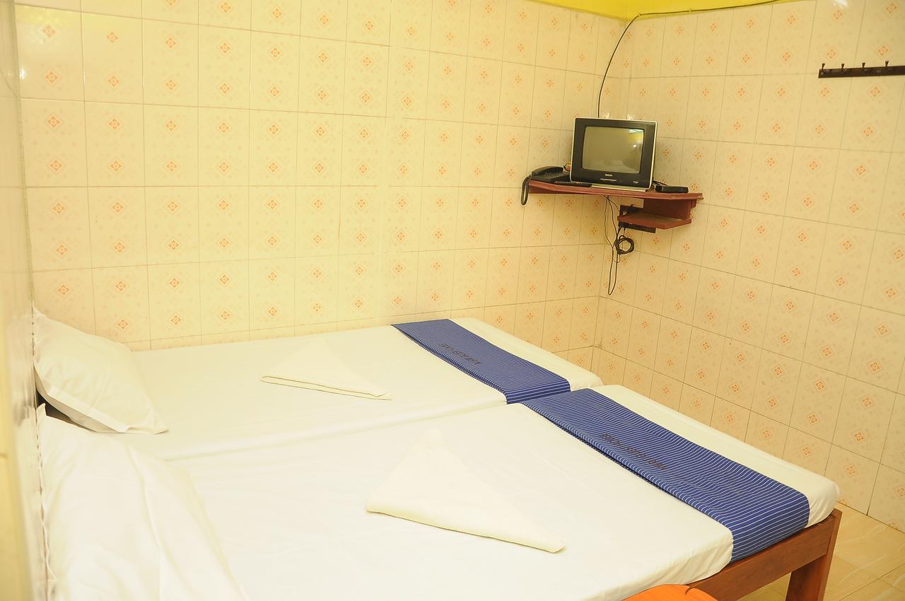 Merit Guest House Chennai Exterior foto